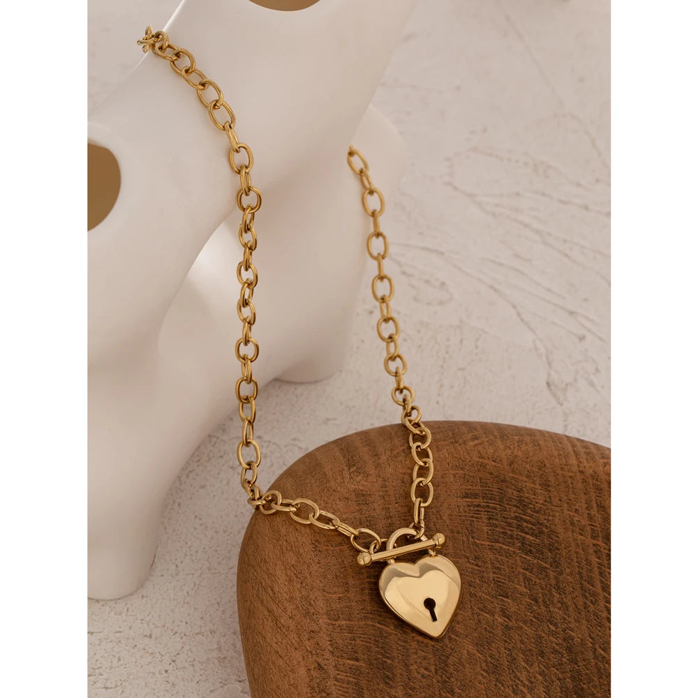 Gold Romantic Heart Lock Chocker Pendant Necklace