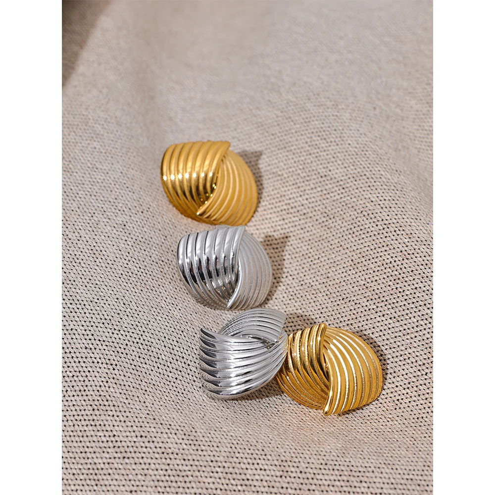 Gold Chunky Stripe Stud Earrings