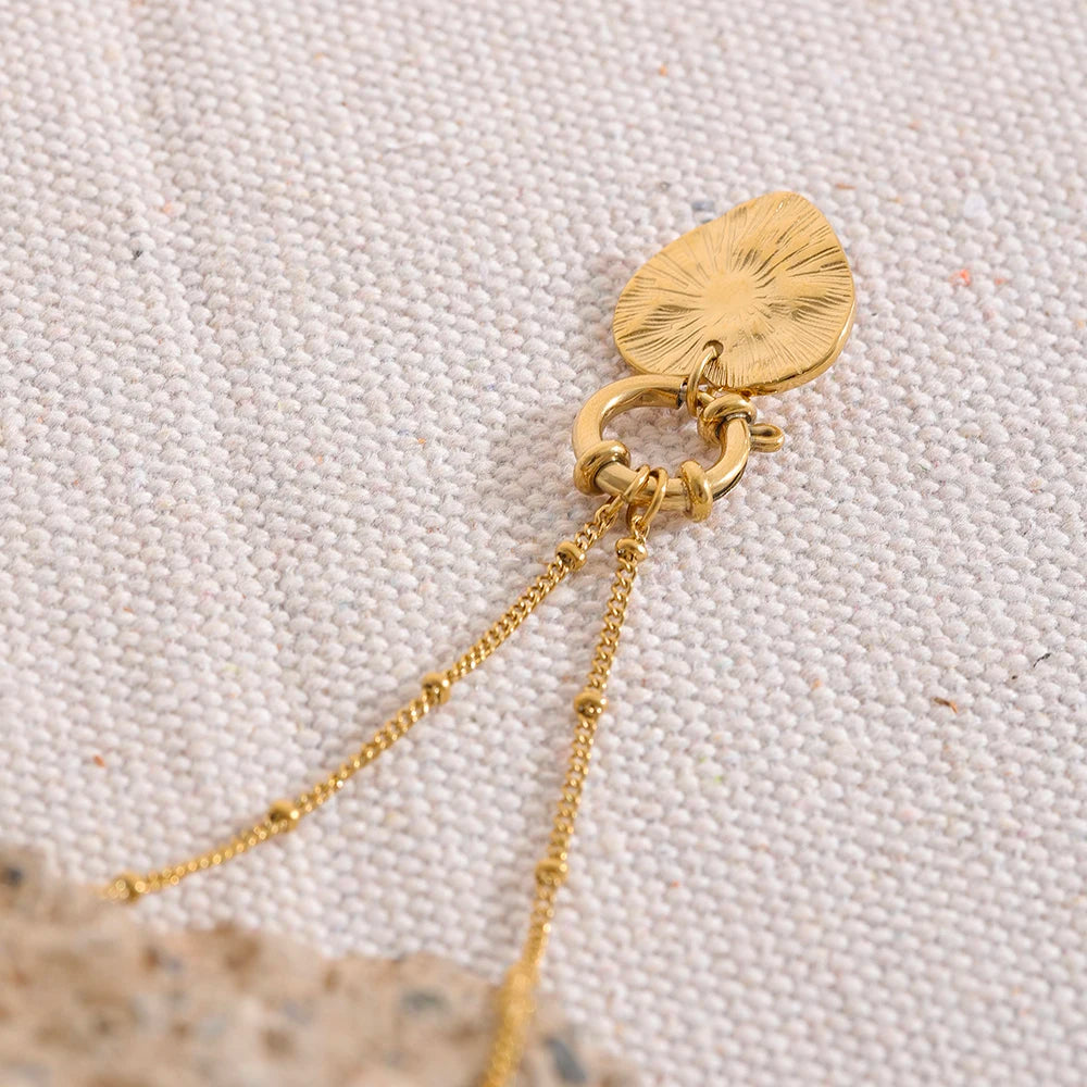 Gold Vintage Heart Pendant Necklace