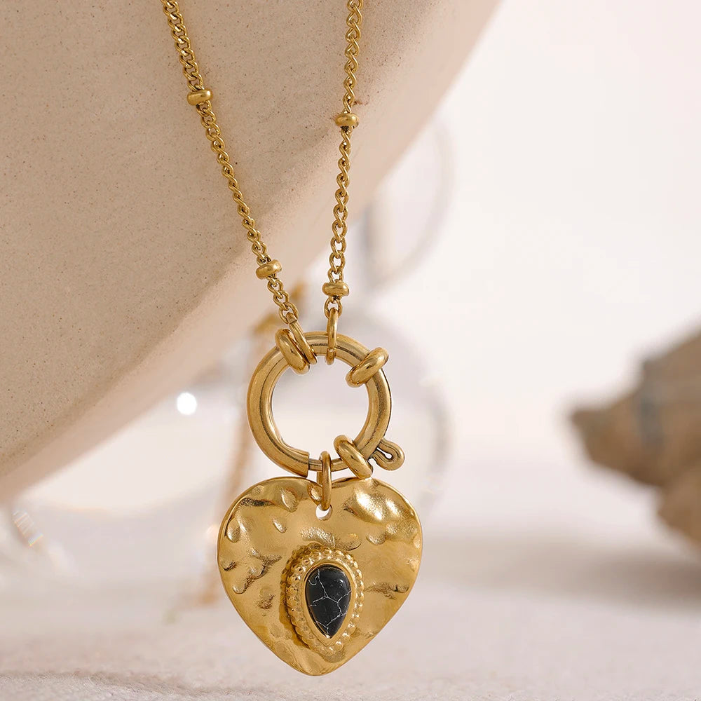 Gold Vintage Heart Pendant Necklace