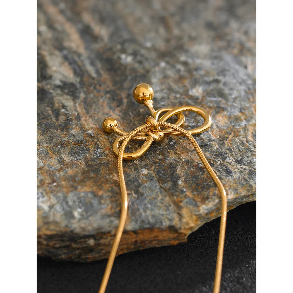 Gold Bow-knot Pendant Necklace